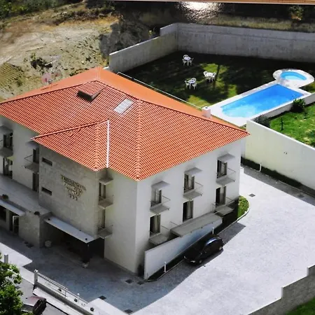 Bed & Breakfast Pinheiro Manso Seara
