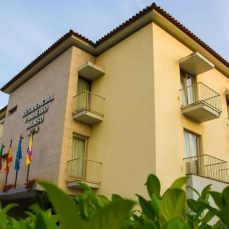 Pinheiro Manso 3* Seara