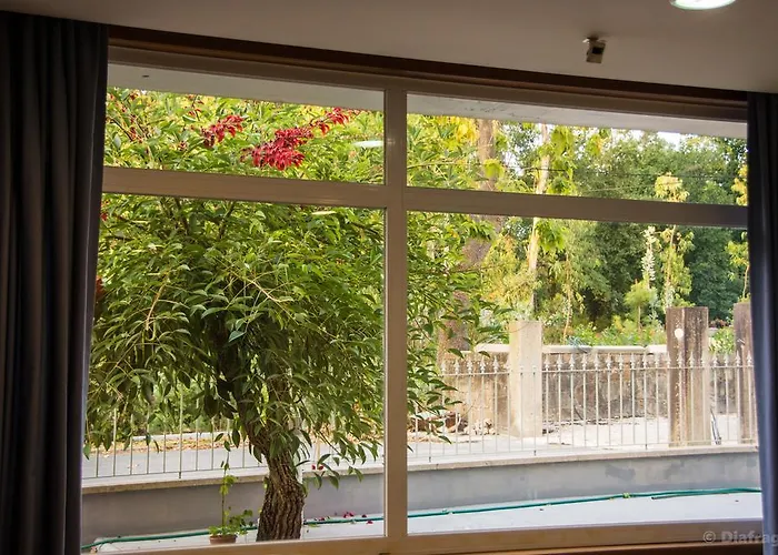 Bed & Breakfast Pinheiro Manso 3*