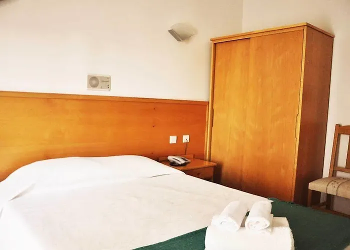 Bed & Breakfast Pinheiro Manso 3*