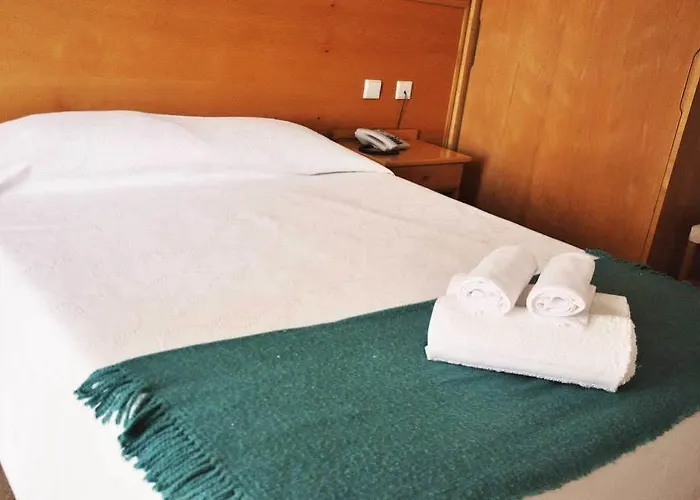 Pinheiro Manso 3* Seara