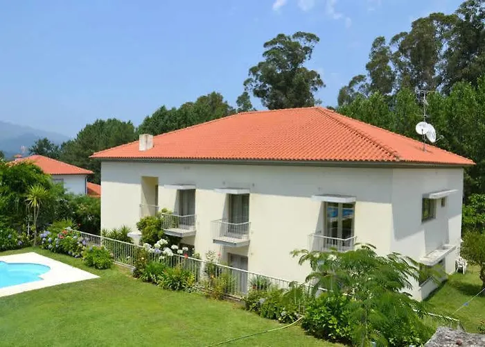 Bed & Breakfast Pinheiro Manso 3*